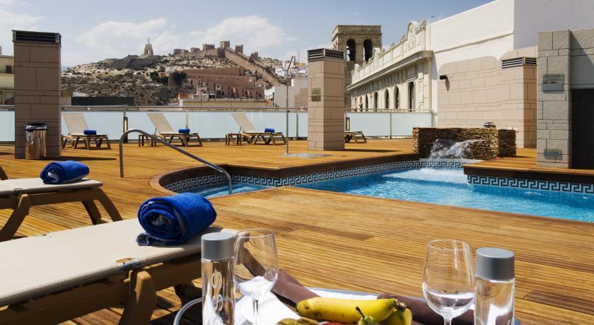 Ac Hotel Almeria By Marriott Eksteriør billede